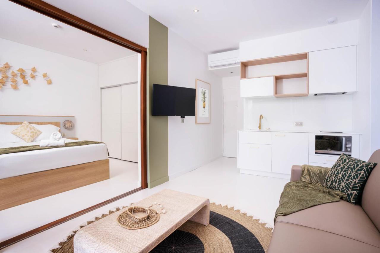 Cook'S Bay Hotel & Suites Paopao Ngoại thất bức ảnh