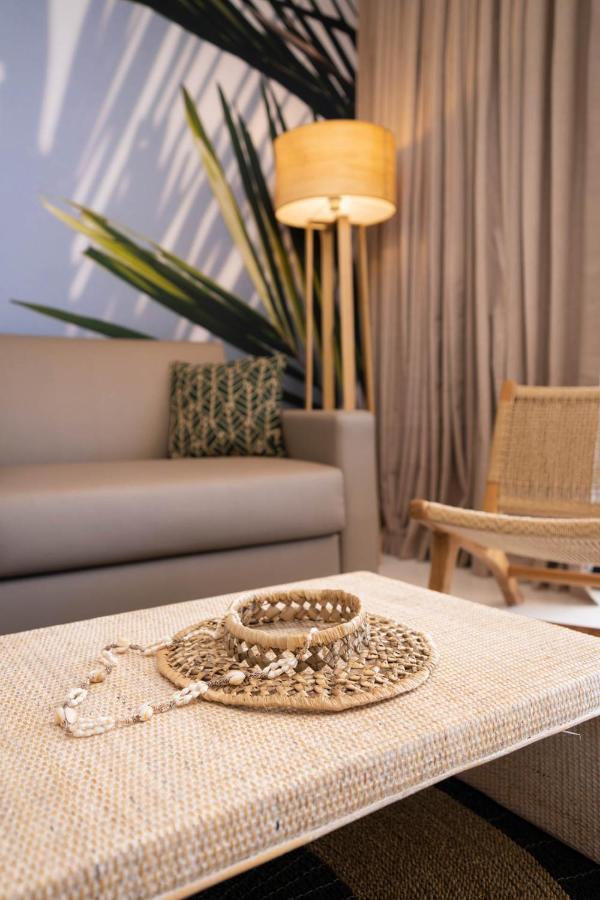 Cook'S Bay Hotel & Suites Paopao Ngoại thất bức ảnh