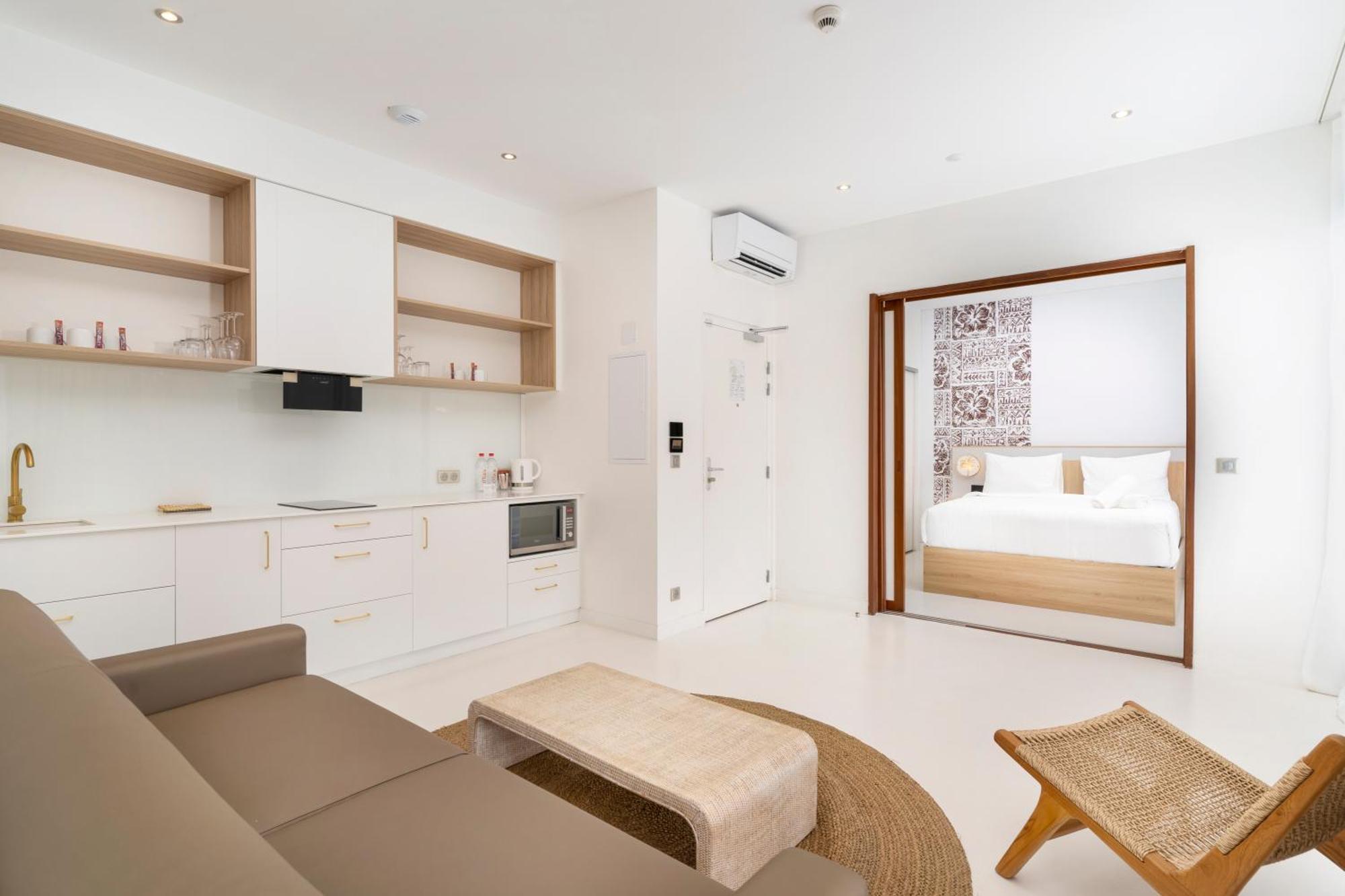 Cook'S Bay Hotel & Suites Paopao Ngoại thất bức ảnh