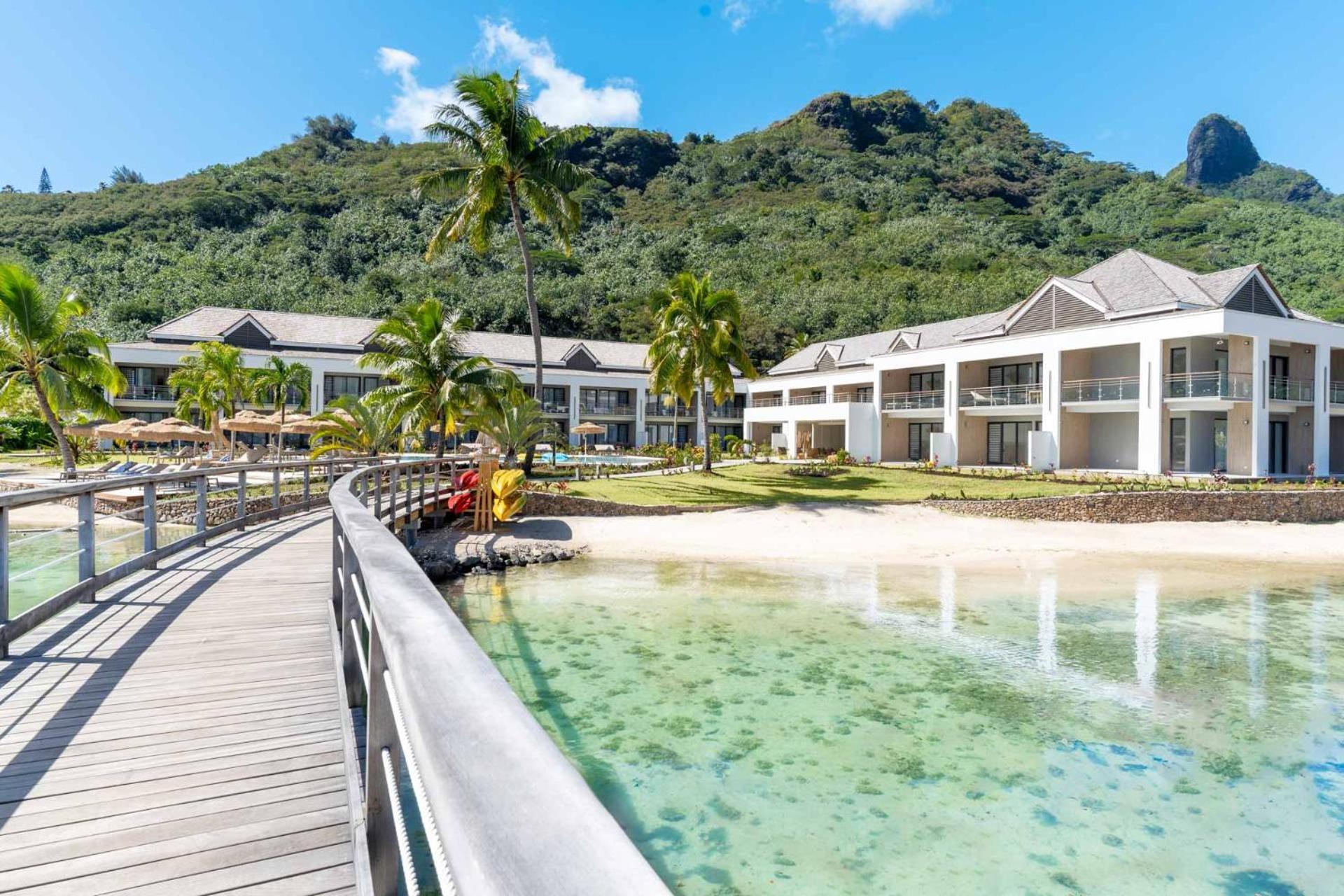 Cook'S Bay Hotel & Suites Paopao Ngoại thất bức ảnh
