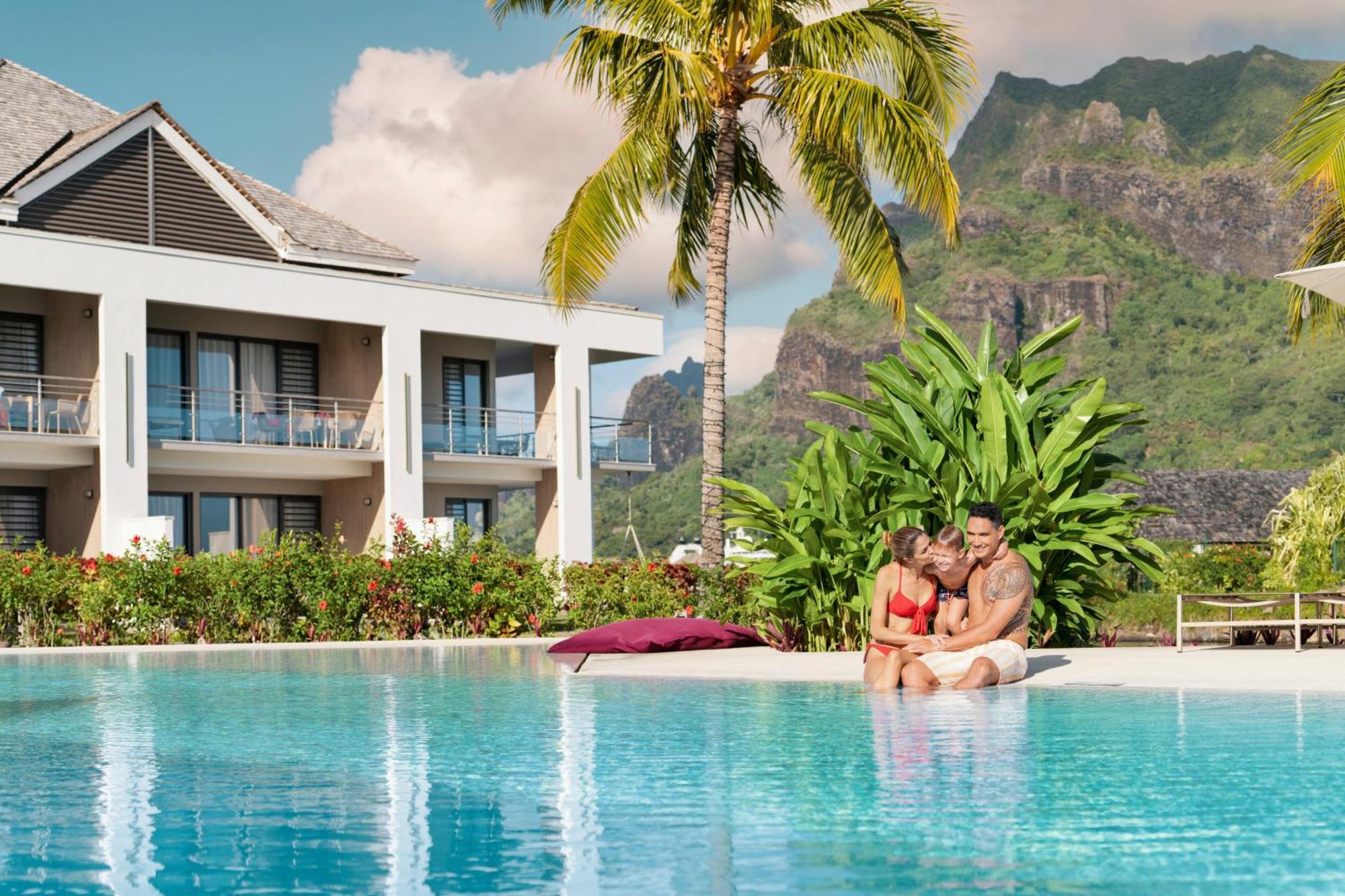 Cook'S Bay Hotel & Suites Paopao Ngoại thất bức ảnh